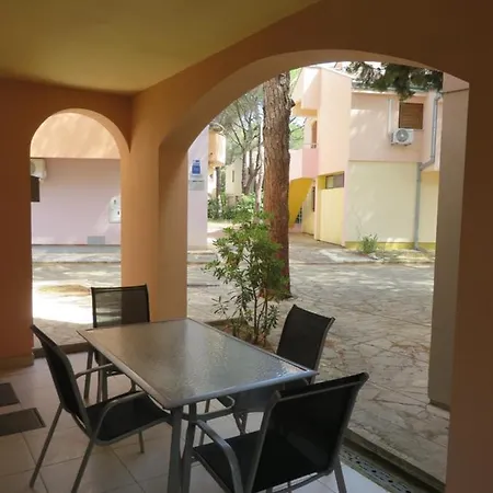 Soline Beach 4 Bedroom Holiday *
