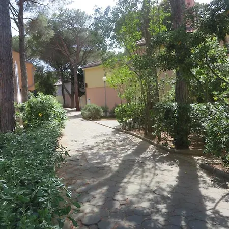 Dom wakacyjny Soline Beach 4 Bedroom Holiday Biograd Na Moru