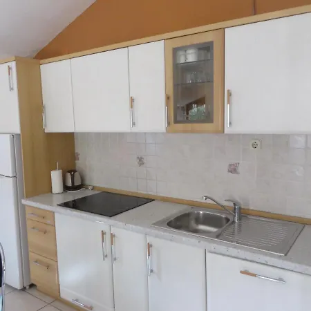 Dom wakacyjny Soline Beach 4 Bedroom Holiday